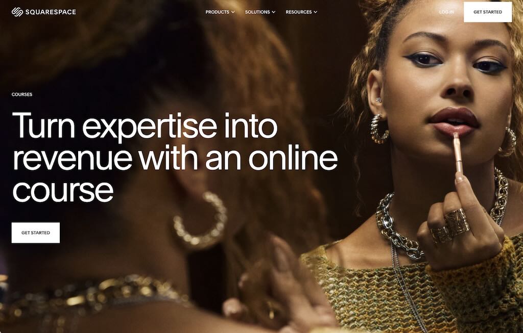 The 'Courses' feature from Squarespace